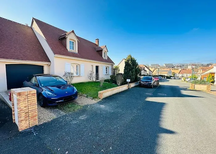 Maison Au Mans, 6 Pieces, 8 Personnes