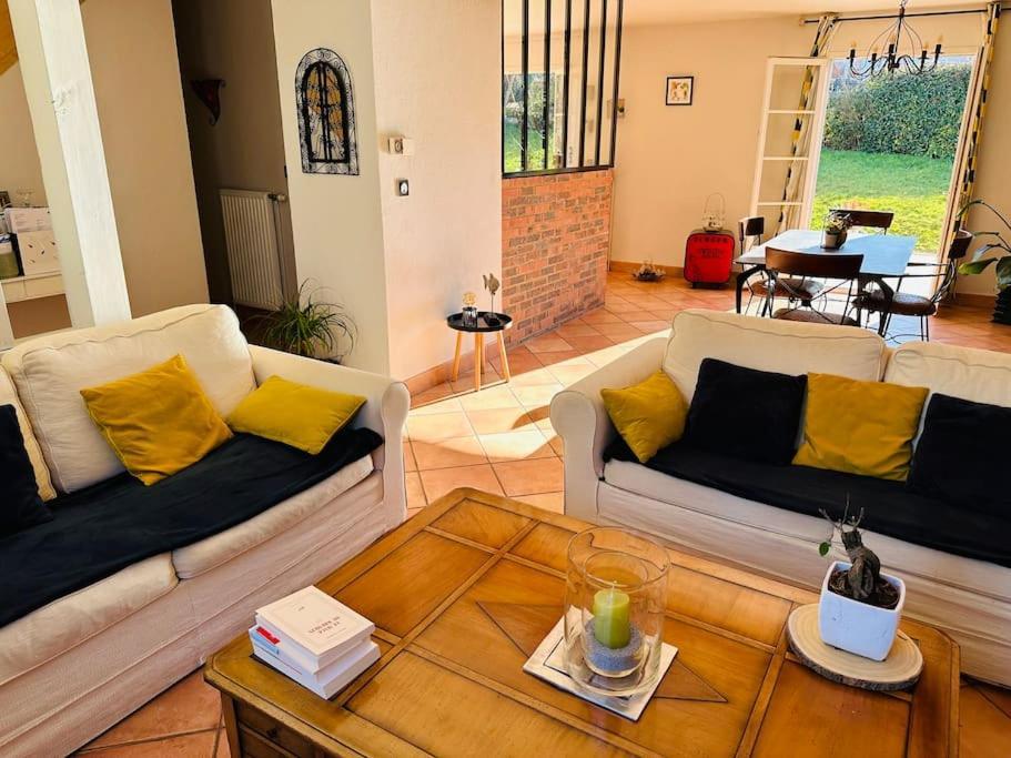 Maison Au Mans, 6 Pieces, 8 Personnes Hébergement de vacances