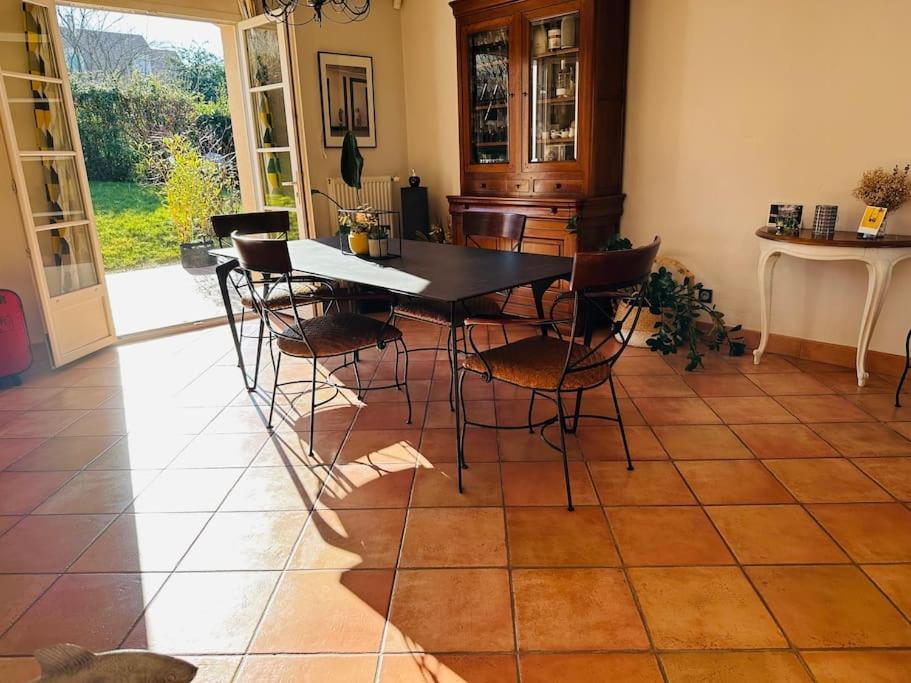Maison Au Mans, 6 Pieces, 8 Personnes Hébergement de vacances *